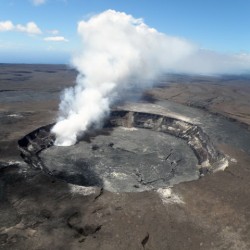 Halema'uma'uma'u crater uit lucht