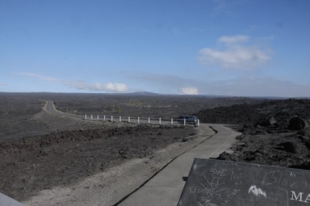 Chain o craters road met lavavelden